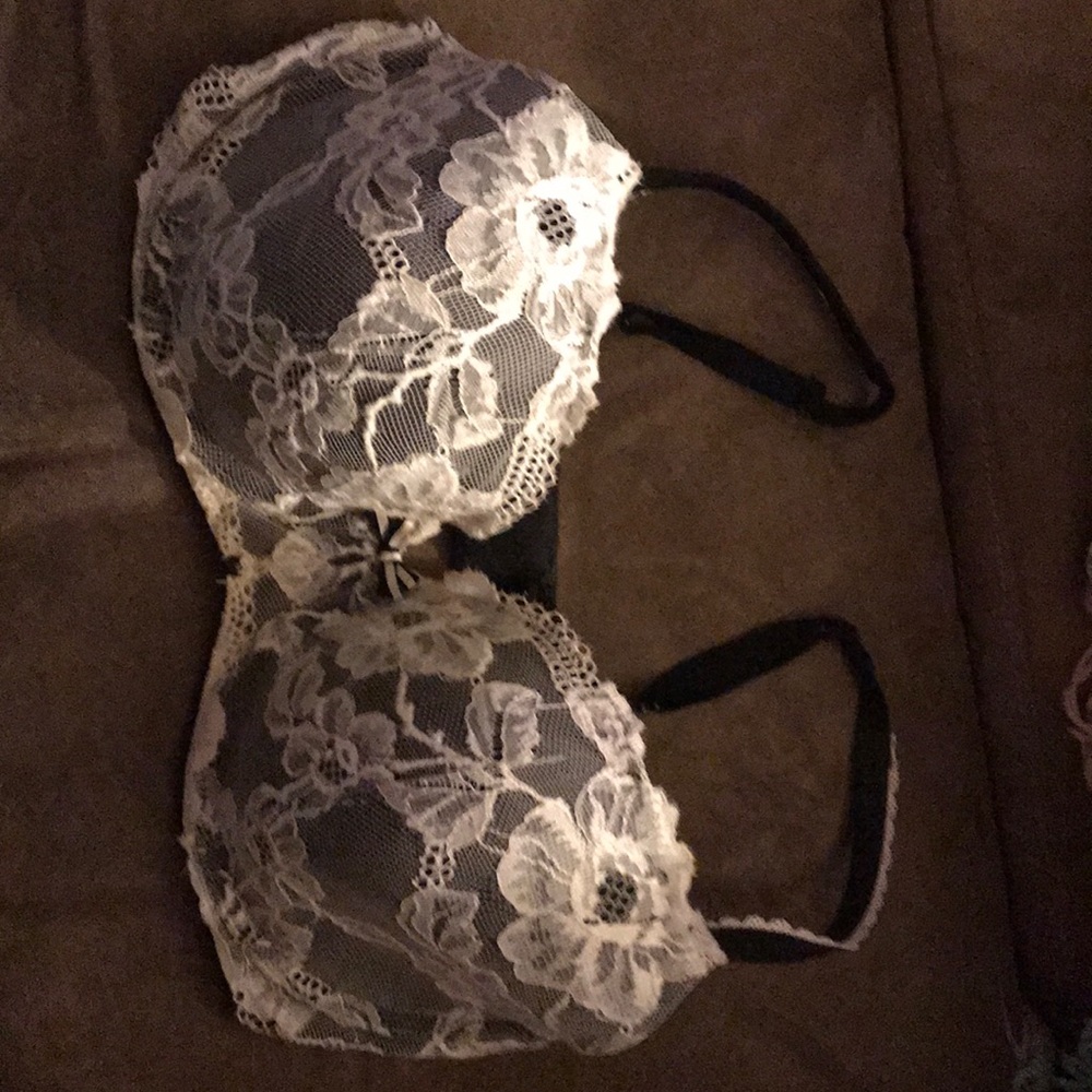 VS Bra